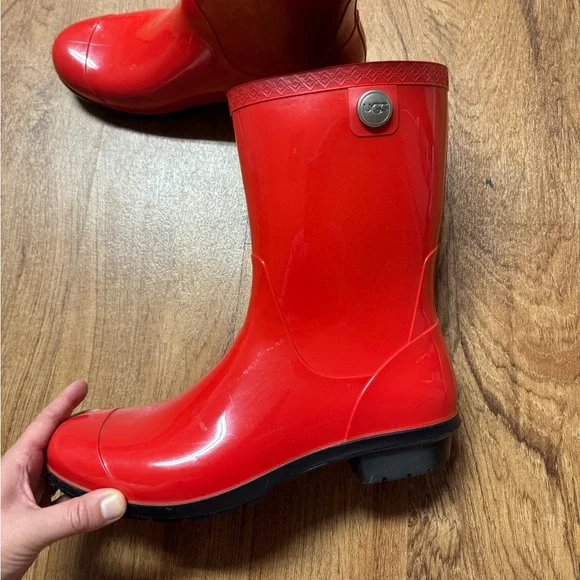 Ugg rain boots - Picture 2 of 8